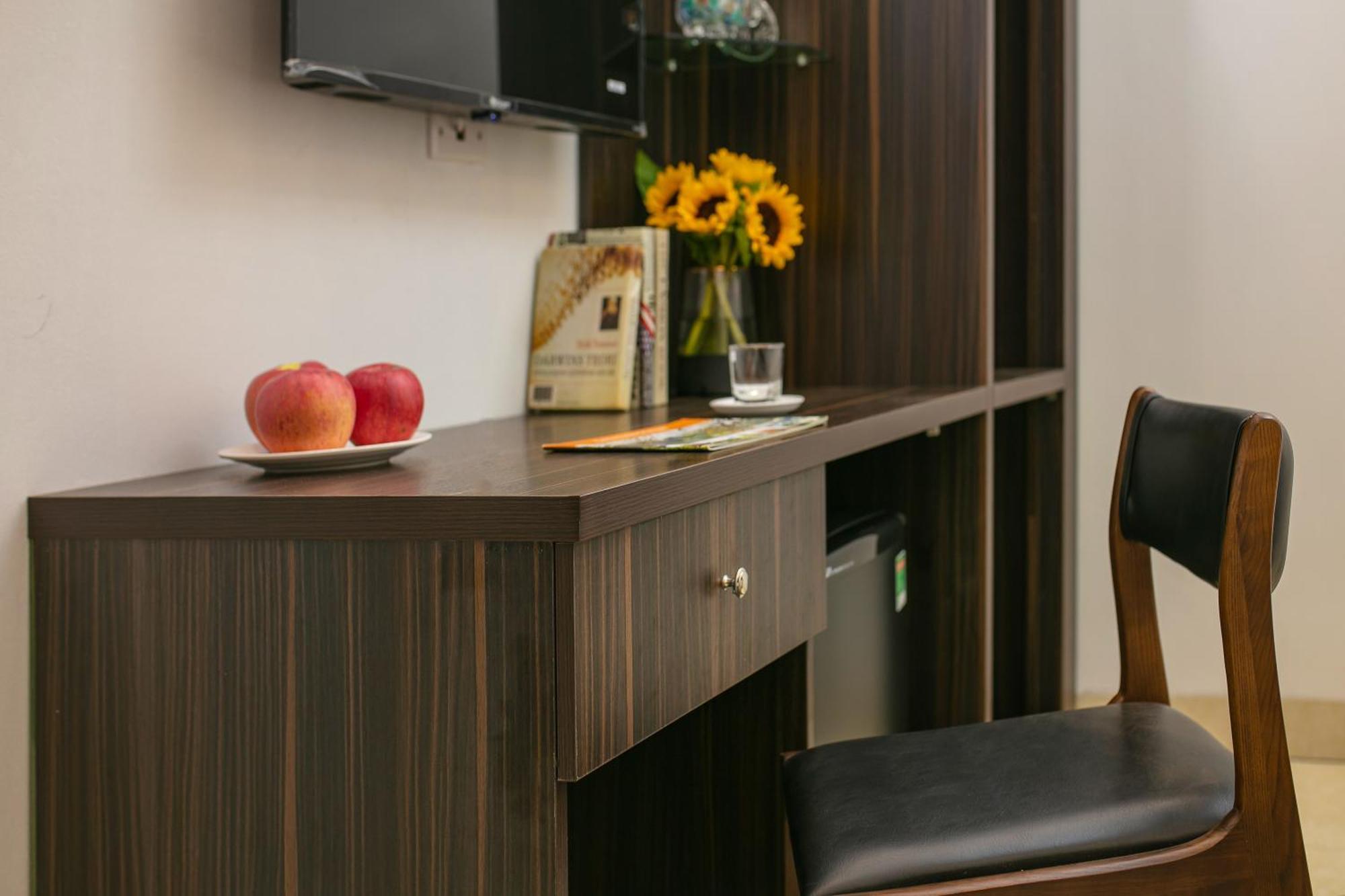 Hanoi Airport Inn & Suites Exterior foto